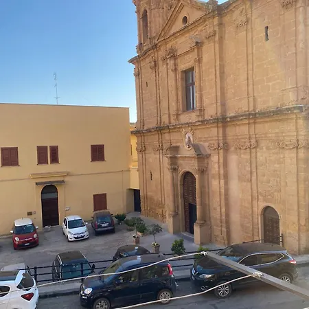 Dimora San Francesco Tatil Evi